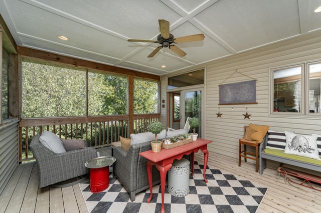 3057 Scanlan Lane NE, Rochester, MN 55906