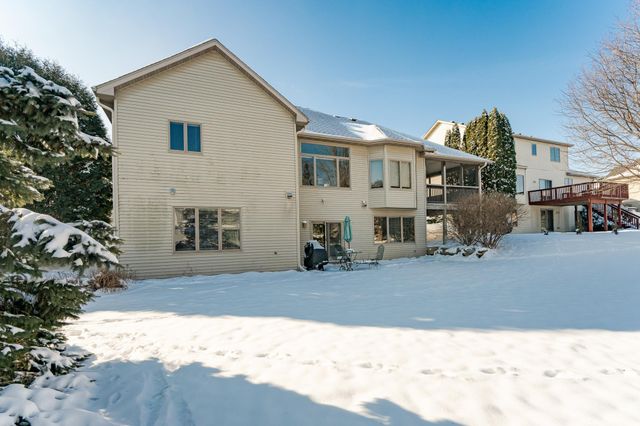 3057 Scanlan Lane NE, Rochester, MN 55906