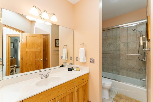 3057 Scanlan Lane NE, Rochester, MN 55906