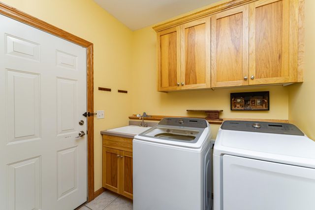 3057 Scanlan Lane NE, Rochester, MN 55906