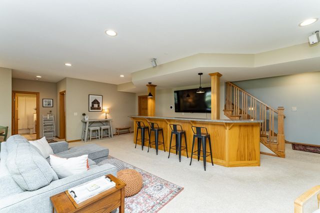 3057 Scanlan Lane NE, Rochester, MN 55906