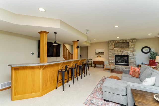 3057 Scanlan Lane NE, Rochester, MN 55906