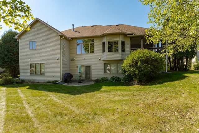 3057 Scanlan Lane NE, Rochester, MN 55906