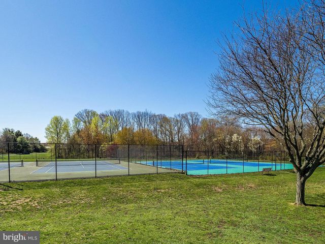 4808-A ABERDEEN DR, Mount Laurel, NJ 08054