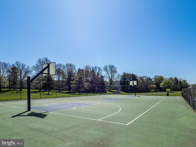 4808-A ABERDEEN DR, Mount Laurel, NJ 08054
