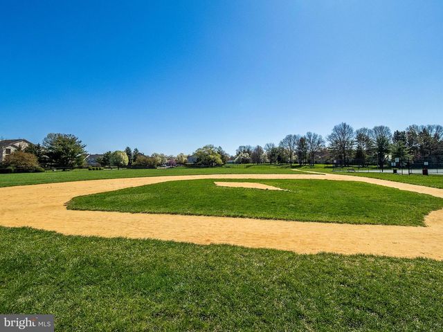 4808-A ABERDEEN DR, Mount Laurel, NJ 08054