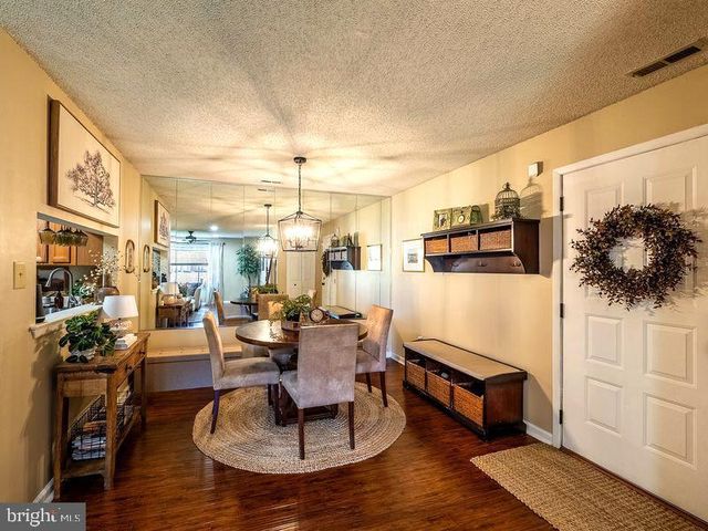 4808-A ABERDEEN DR, Mount Laurel, NJ 08054