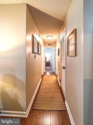 4808-A ABERDEEN DR, Mount Laurel, NJ 08054