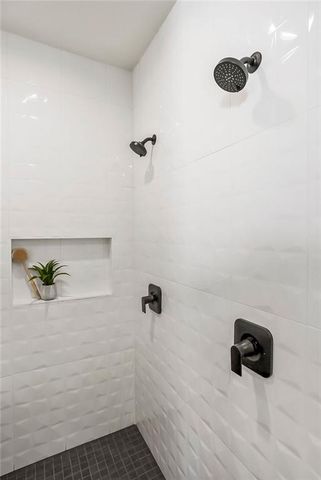 18221 W 168th Terrace, Olathe, KS 66062