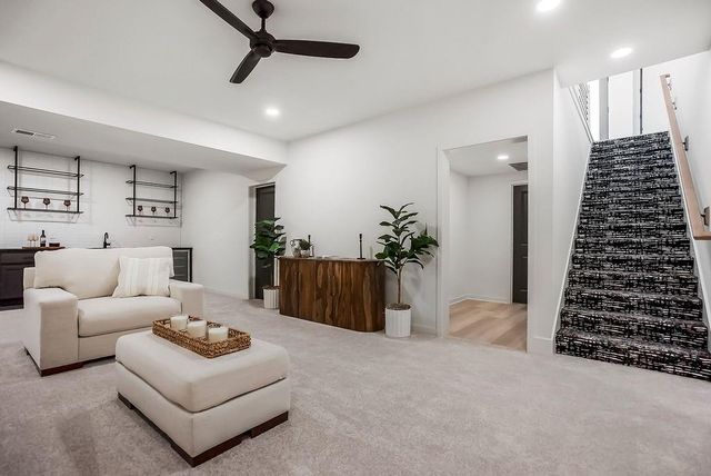 18221 W 168th Terrace, Olathe, KS 66062