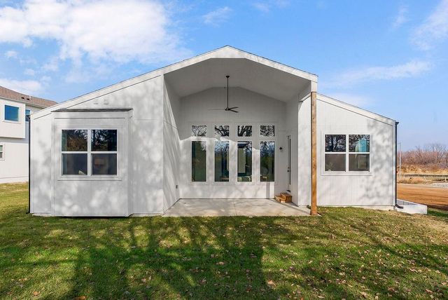 18221 W 168th Terrace, Olathe, KS 66062