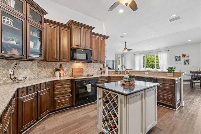 10524 MISTFLOWER LANE, Tampa, FL 33647