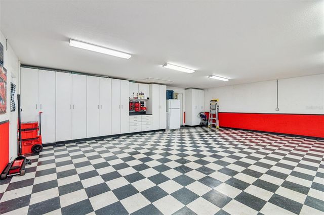 10524 MISTFLOWER LANE, Tampa, FL 33647