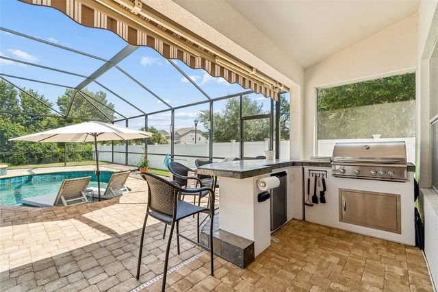 10524 MISTFLOWER LANE, Tampa, FL 33647