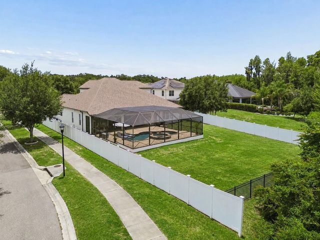 10524 MISTFLOWER LANE, Tampa, FL 33647