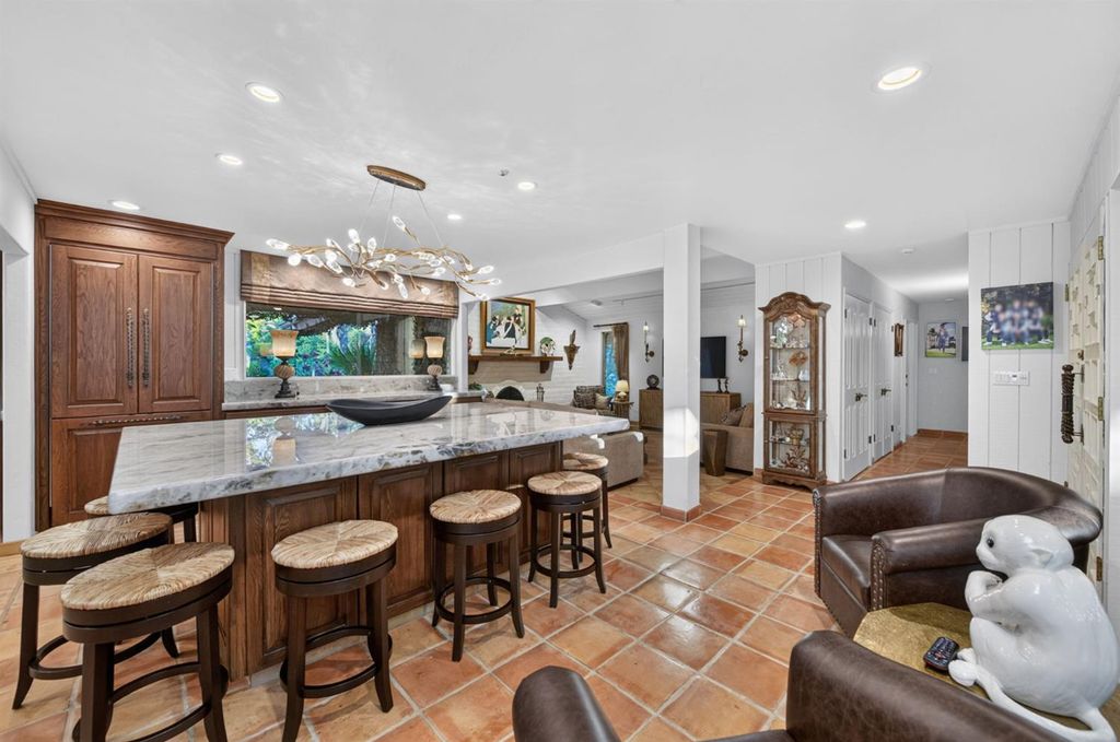 Image 19 of property listing at 5560 N Forkner Avenue, Fresno, CA 93711