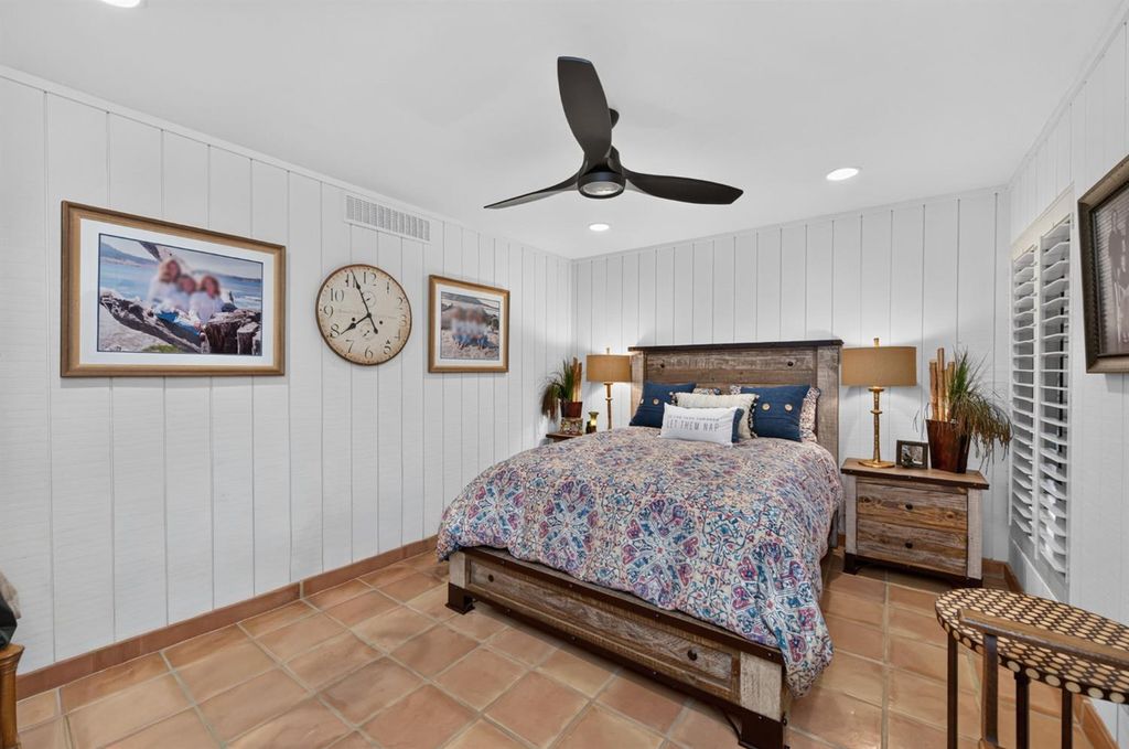 Image 35 of property listing at 5560 N Forkner Avenue, Fresno, CA 93711