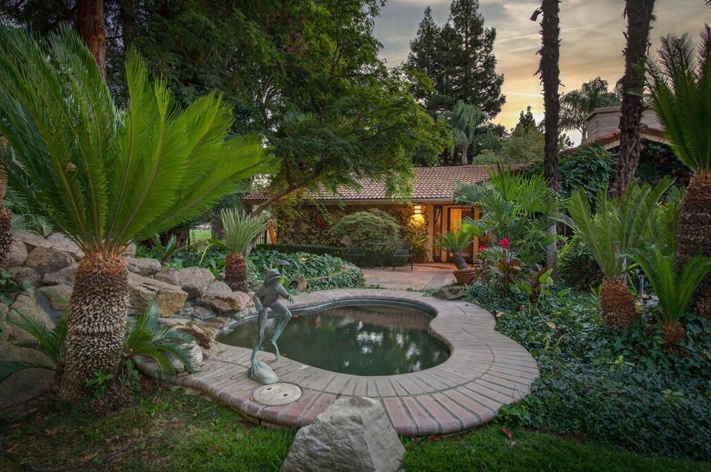 Image 62 of property listing at 5560 N Forkner Avenue, Fresno, CA 93711