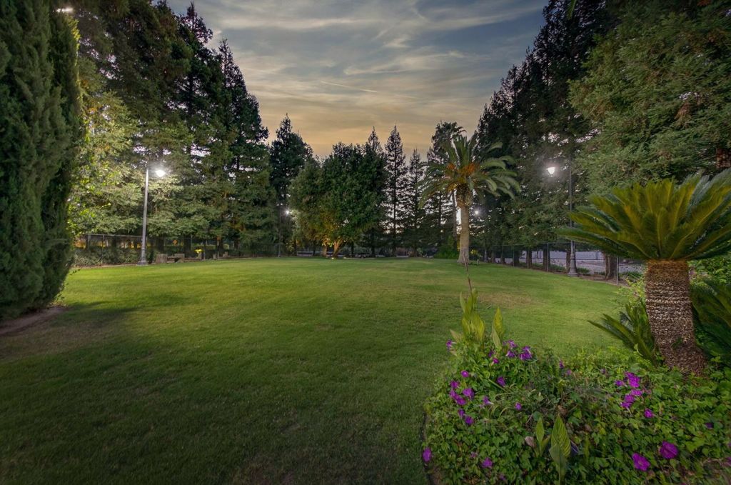 Image 67 of property listing at 5560 N Forkner Avenue, Fresno, CA 93711