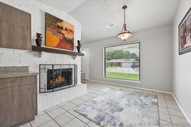 2601 S Redbud Avenue, Broken Arrow, OK 74012