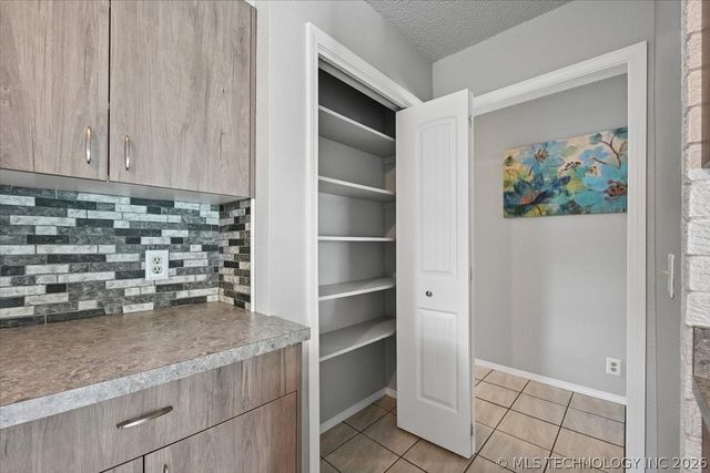 2601 S Redbud Avenue, Broken Arrow, OK 74012