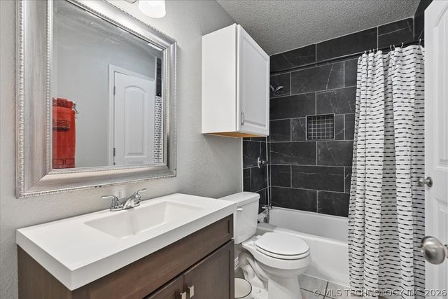 2601 S Redbud Avenue, Broken Arrow, OK 74012