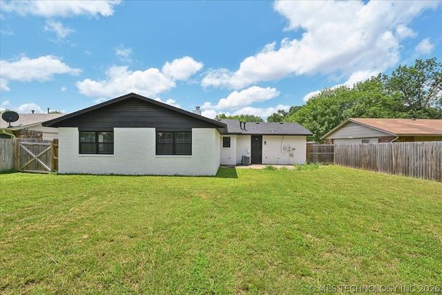 2601 S Redbud Avenue, Broken Arrow, OK 74012