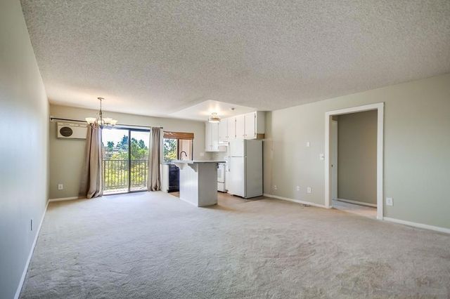 7838 Cowles Mountain Ct C32, San Diego, CA 92119