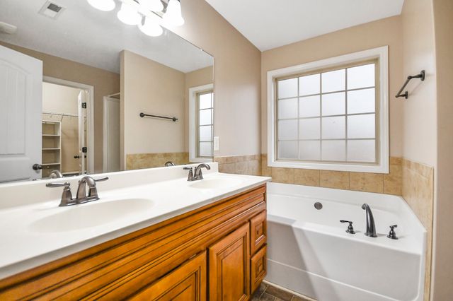 1310 Whitt Lane, Clarksville, TN 37042