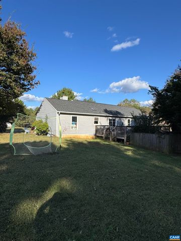 72 HILLCREST DR, Ruckersville, VA 22968