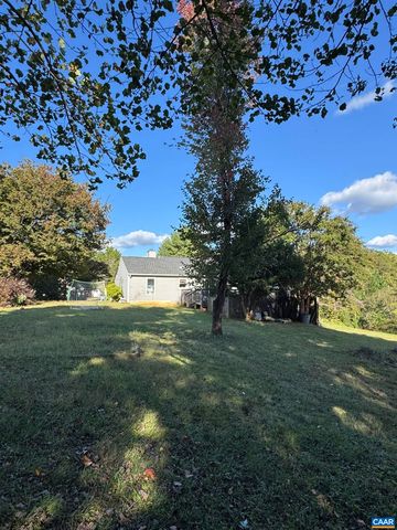 72 HILLCREST DR, Ruckersville, VA 22968