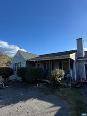 72 HILLCREST DR, Ruckersville, VA 22968