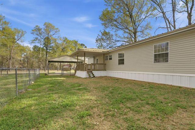 210 Nassau Lane, Point Blank, TX 77364