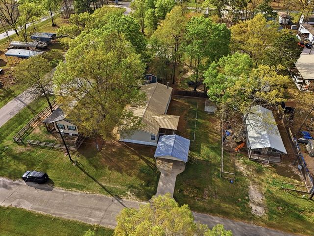 210 Nassau Lane, Point Blank, TX 77364
