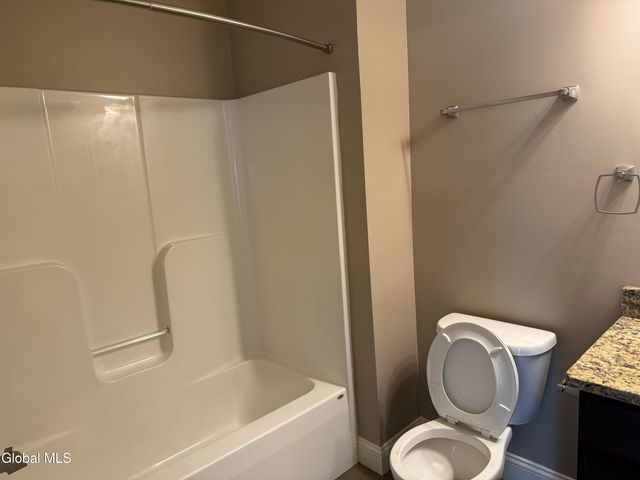 48 Bavarian Way 125, Altamont, NY 12009