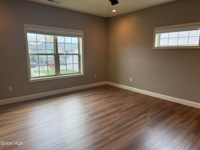 48 Bavarian Way 125, Altamont, NY 12009