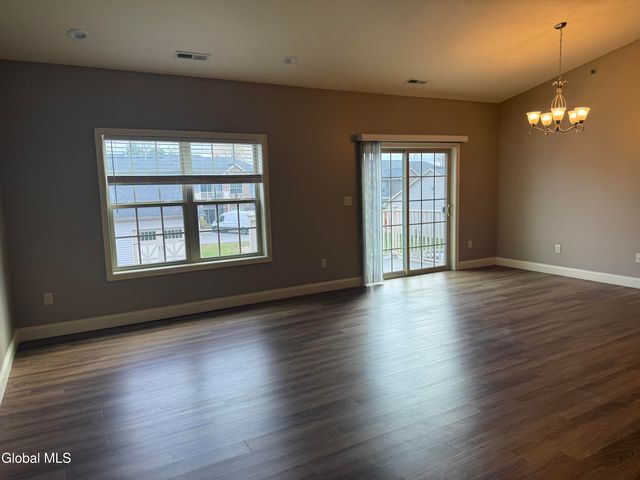 48 Bavarian Way 125, Altamont, NY 12009