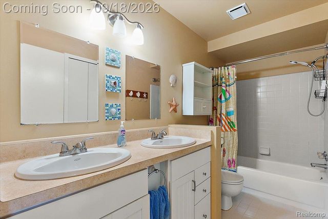 40111 Finley Drive, Canton Charter Township, MI 48188