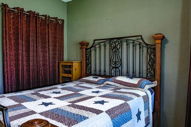186 Goodnight Trail, Livingston, TX 77351