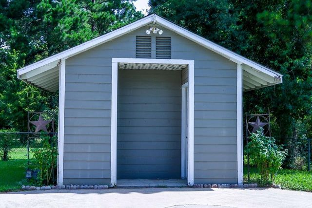 186 Goodnight Trail, Livingston, TX 77351
