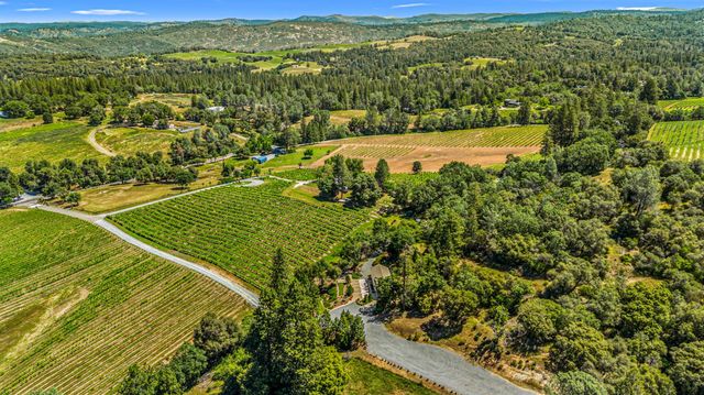 7460 Fairplay Rd, Somerset, CA 95684