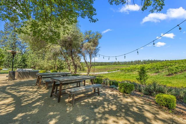 7460 Fairplay Rd, Somerset, CA 95684