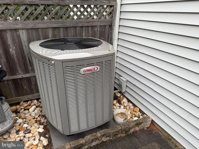 15 E PARK RD, Newtown, PA 18940