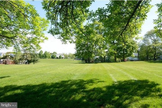 15 E PARK RD, Newtown, PA 18940