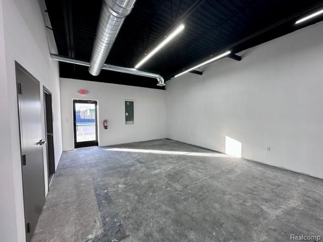 13655 Northline Road, Southgate, MI 48195