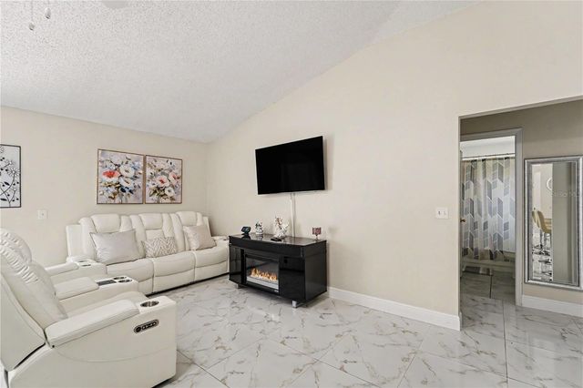 2632 GLENVIEW DR, Land O Lakes, FL 34639
