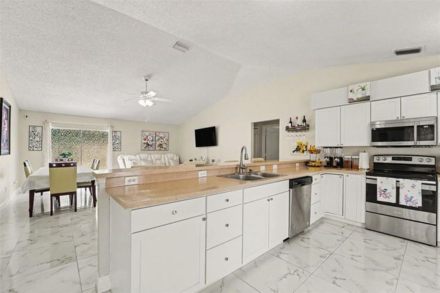 2632 GLENVIEW DR, Land O Lakes, FL 34639