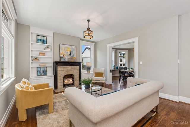 5123 Stewart Avenue, Cincinnati, OH 45227