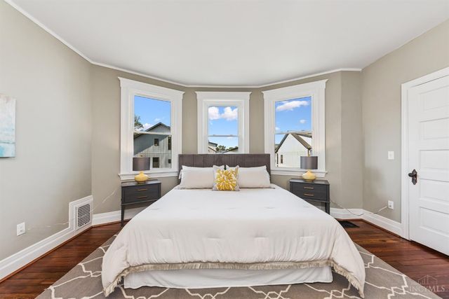 5123 Stewart Avenue, Cincinnati, OH 45227