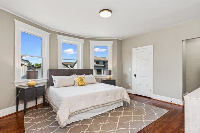 5123 Stewart Avenue, Cincinnati, OH 45227